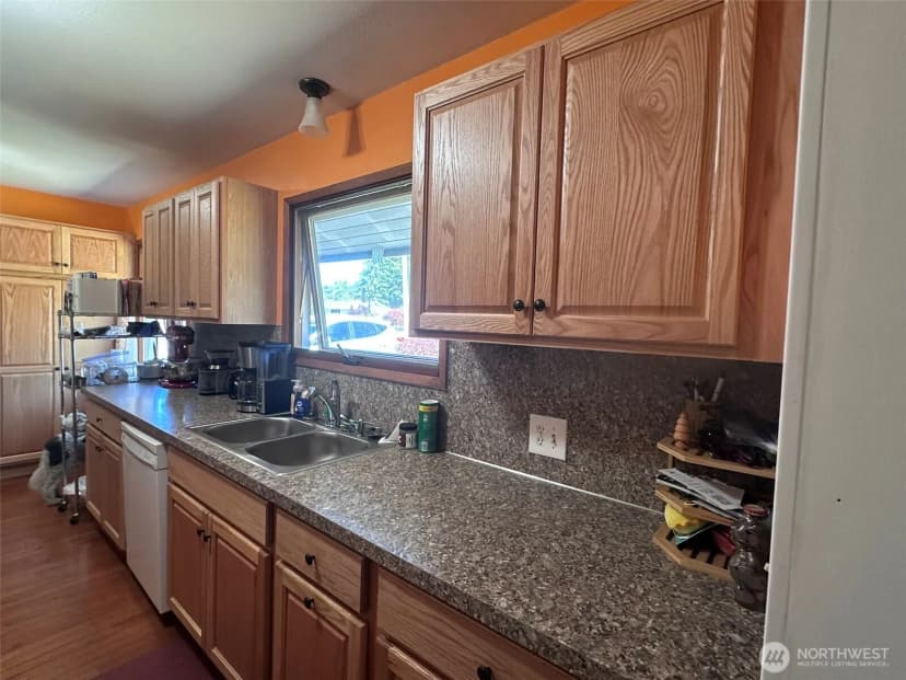Property photo for 380 Evergreen Loop, Forks photo 16