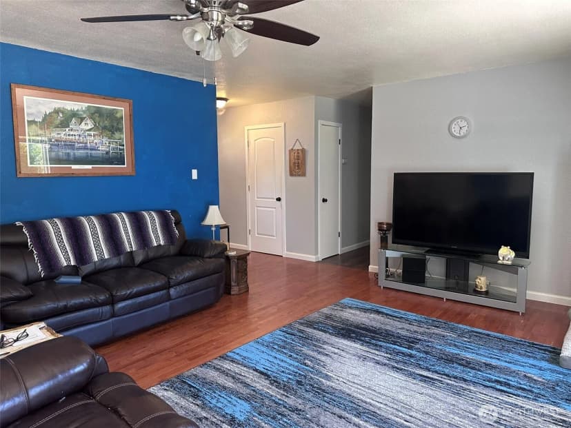 Property photo for 380 Evergreen Loop, Forks photo 6