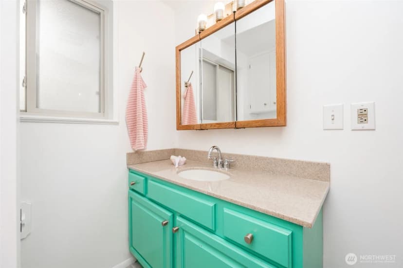 Property photo for 9116 121st Street Sw, Lakewood photo 12