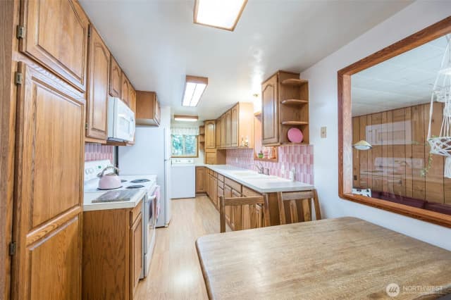 Property photo for 9116 121st Street Sw, Lakewood photo 4