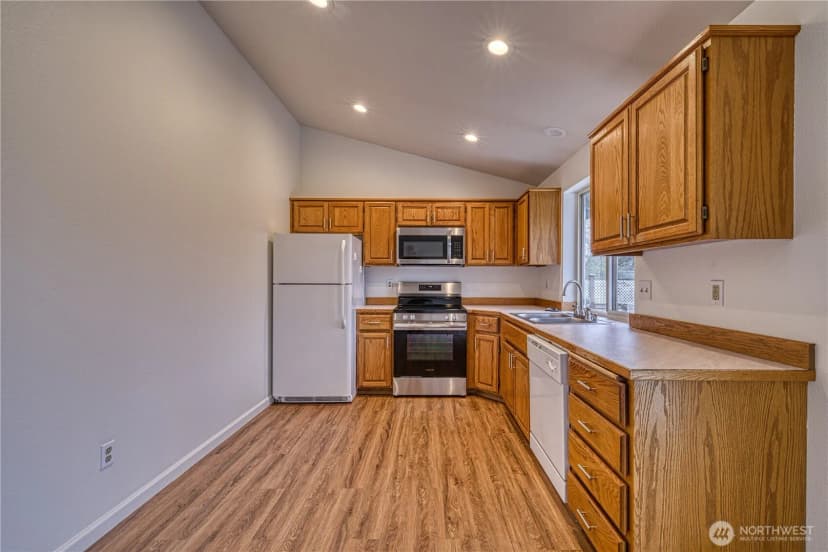 Property photo for 2728 Sylvan Drive W, University Place photo 8