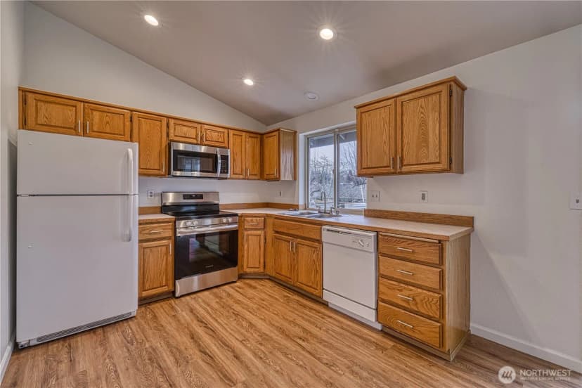Property photo for 2728 Sylvan Drive W, University Place photo 7