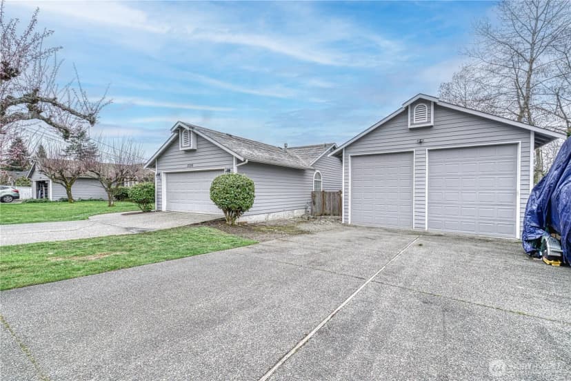 Property photo for 2728 Sylvan Drive W, University Place photo 2