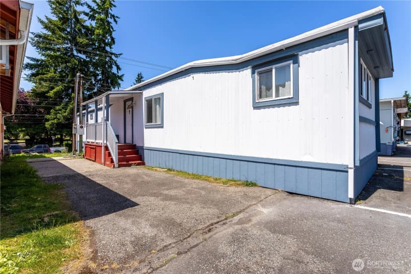 Property photo for 5920 200th Street Sw #37, Lynnwood photo 2