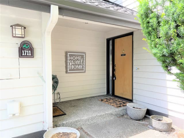 Property photo for 1711 159th Pl Ne #29, Bellevue photo 3