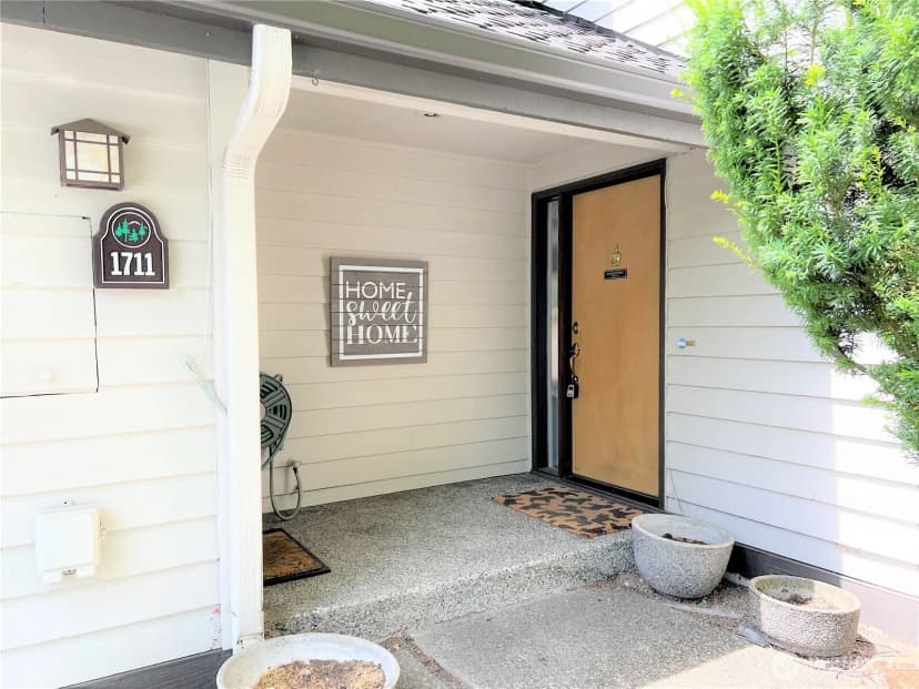 Property photo for 1711 159th Pl Ne #29, Bellevue photo 3