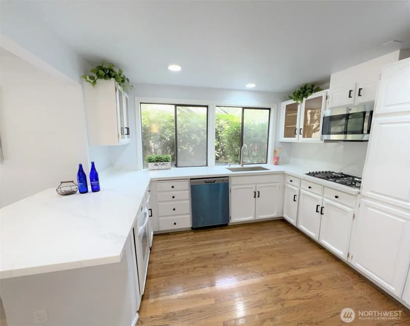 Property photo for 1711 159th Pl Ne #29, Bellevue photo 6