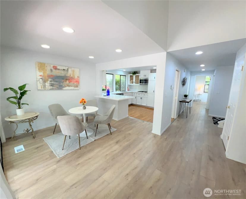 Property photo for 1711 159th Pl Ne #29, Bellevue photo 11
