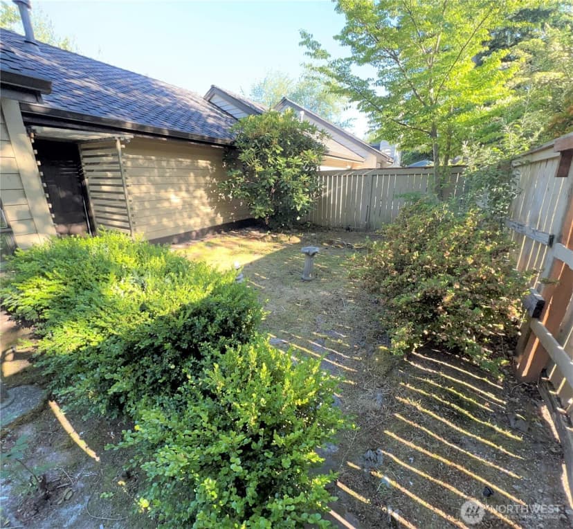 Property photo for 1711 159th Pl Ne #29, Bellevue photo 32