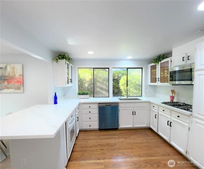 Property photo for 1711 159th Pl Ne #29, Bellevue photo 9