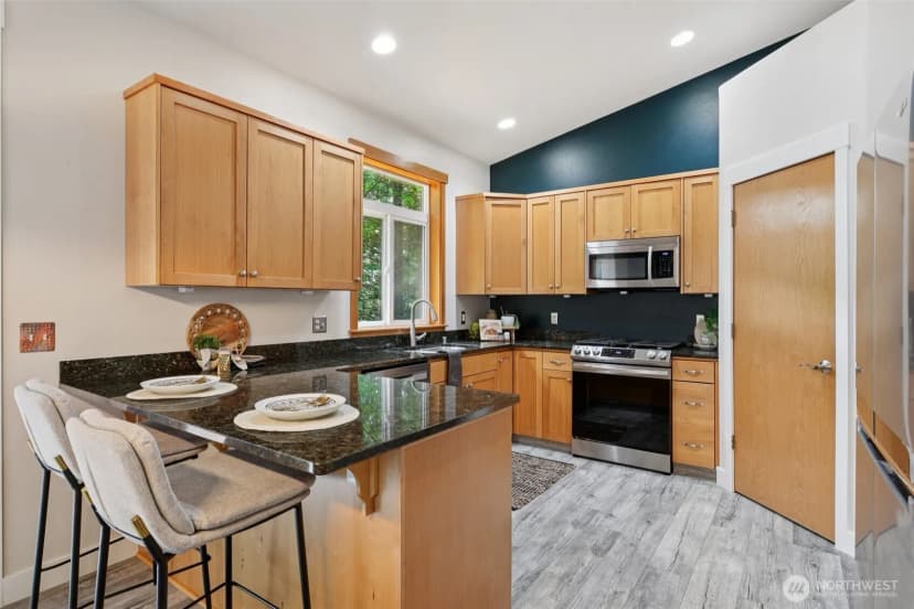 Property photo for 49 Cascade Lane, Bellingham photo 14
