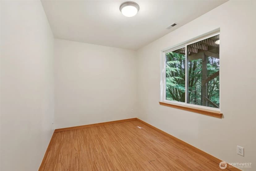Property photo for 49 Cascade Lane, Bellingham photo 32