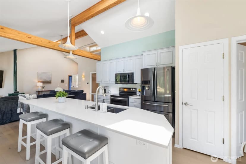 Property photo for 16617 Delano Road Sw, Lakebay photo 13