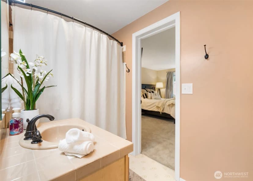 Property photo for 16617 Delano Road Sw, Lakebay photo 20