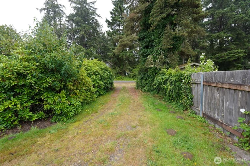 Property photo for 1411 249th Place, Ocean Park photo 26