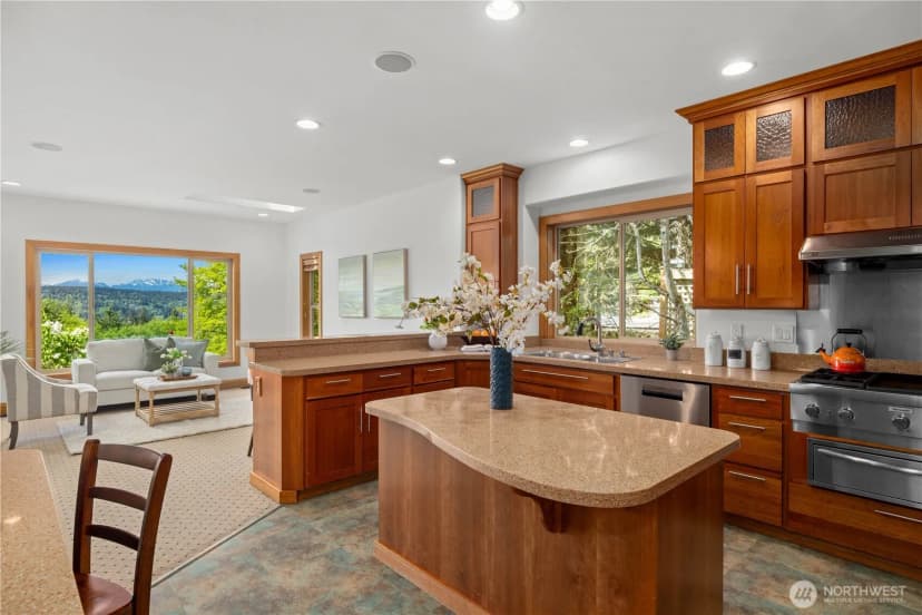 Property photo for 3969 Palomino Drive Ne, Bainbridge Island photo 21