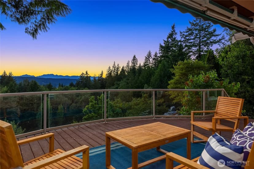 Property photo for 3969 Palomino Drive Ne, Bainbridge Island photo 7
