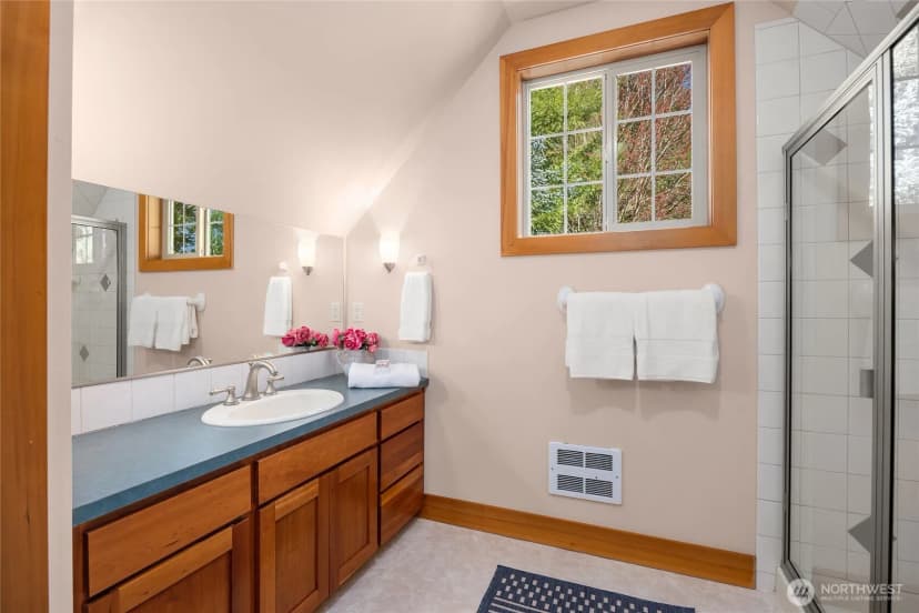 Property photo for 3969 Palomino Drive Ne, Bainbridge Island photo 39