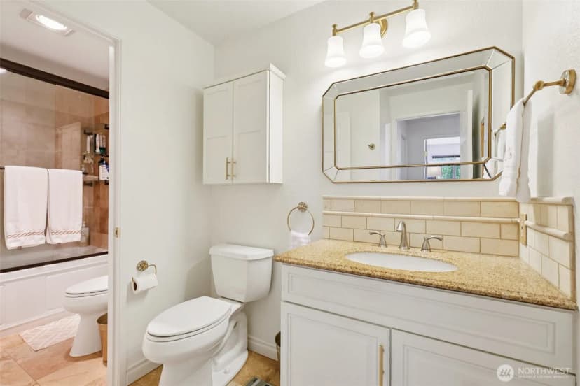 Property photo for 4181 W Lake Sammamish Parkway Se #b301, Bellevue photo 21