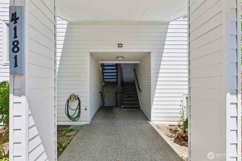 Property photo for 4181 W Lake Sammamish Parkway Se #b301, Bellevue photo 25