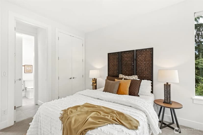 Property photo for 8426 Se 37th Street, Mercer Island photo 27