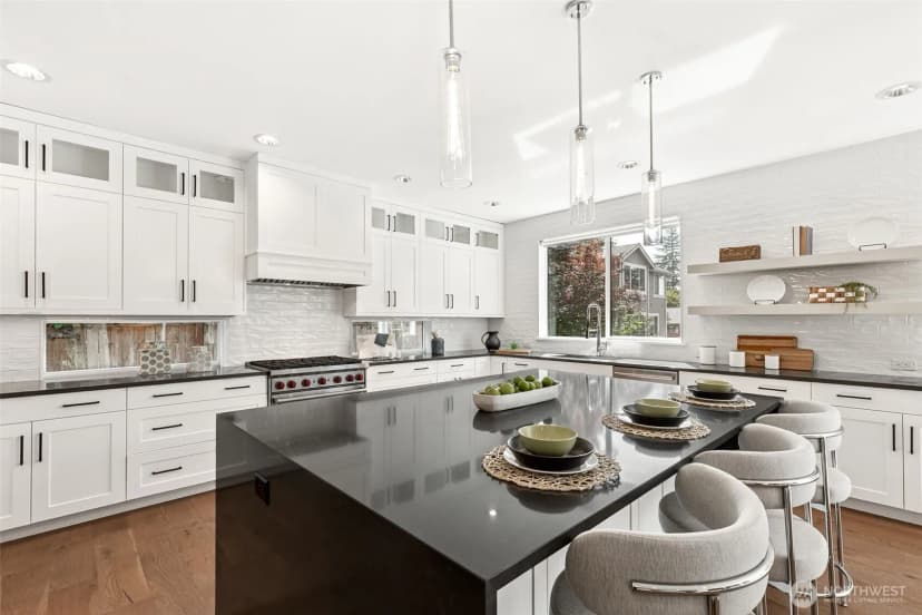 Property photo for 8426 Se 37th Street, Mercer Island photo 9