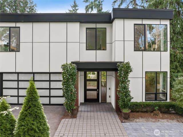 Property photo for 8426 Se 37th Street, Mercer Island