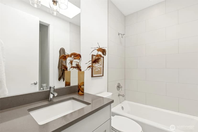 Property photo for 8426 Se 37th Street, Mercer Island photo 28