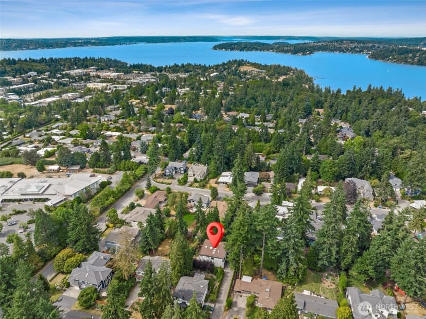Property photo for 8426 Se 37th Street, Mercer Island photo 34