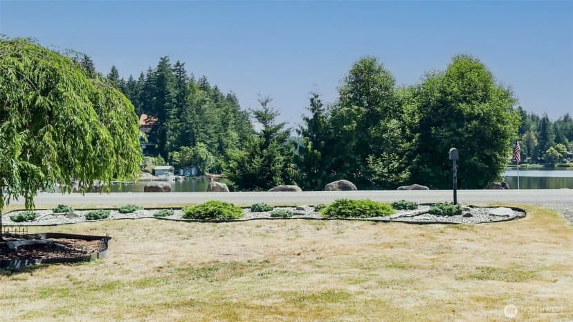 Property photo for 16243 Pleasant Beach Drive Se, Yelm photo 37
