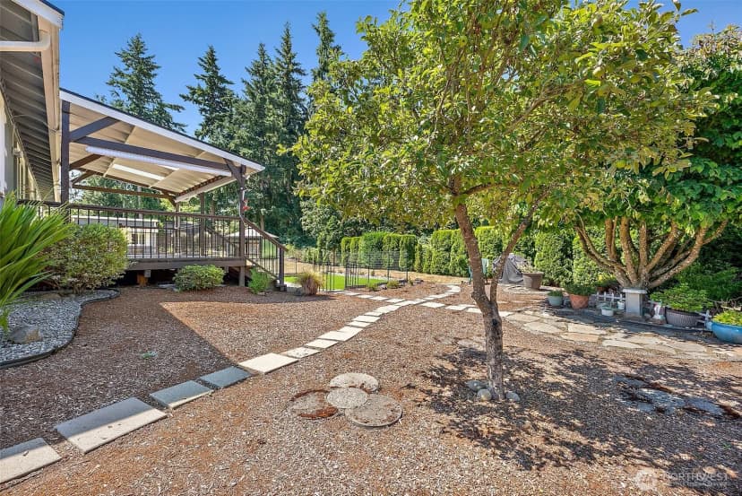 Property photo for 16243 Pleasant Beach Drive Se, Yelm photo 29