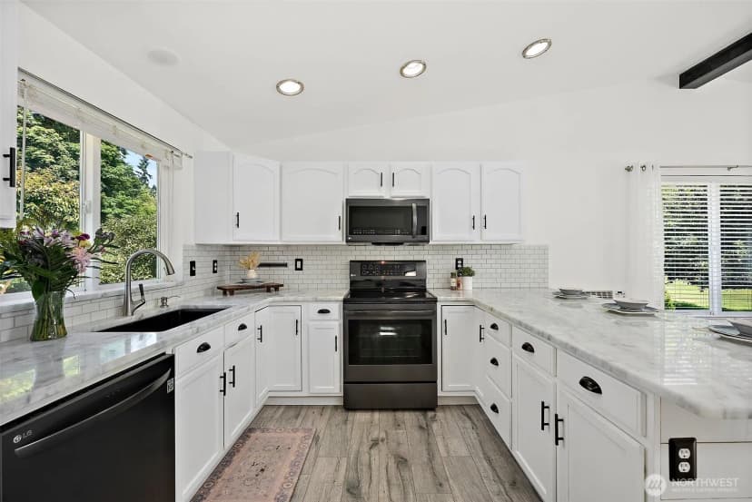 Property photo for 16243 Pleasant Beach Drive Se, Yelm photo 14