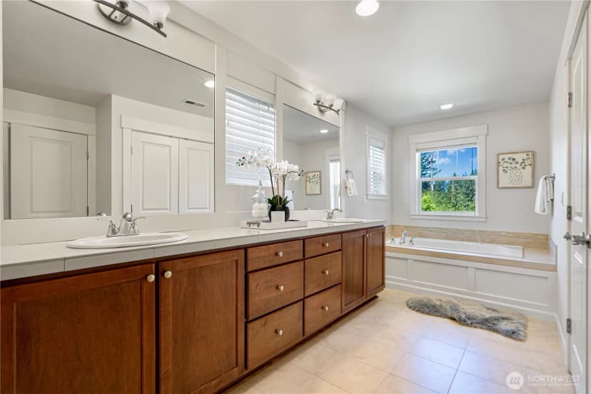 Property photo for 4529 185th Place Se, Bothell photo 19