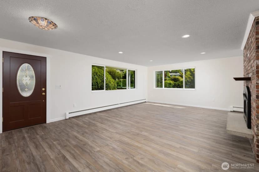Property photo for 10414 43rd Street Ct E, Edgewood photo 9