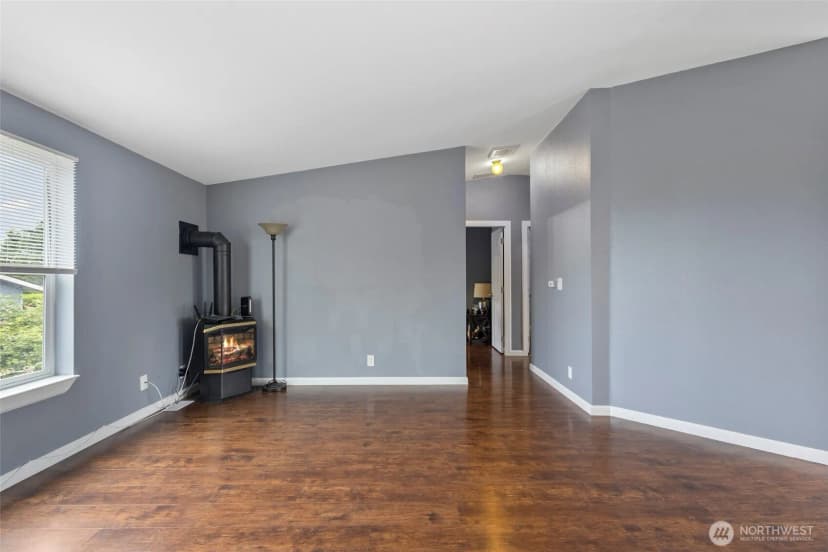 Property photo for 1671 Phillip Street, Oak Harbor photo 13
