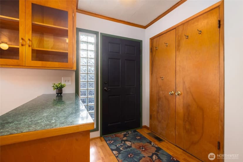Property photo for 307 Center St, La Conner photo 21