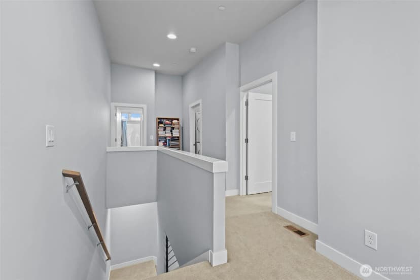 Property photo for 4040 129th Court Se #18, Bellevue photo 22