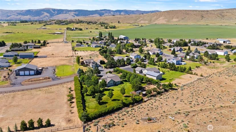 Property photo for 321 Range View Road, Ellensburg photo 38