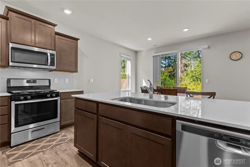 Property photo for 10825 32nd Street Ne, Lake Stevens photo 15