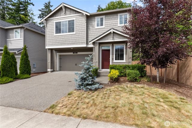 Property photo for 10825 32nd Street Ne, Lake Stevens photo 2