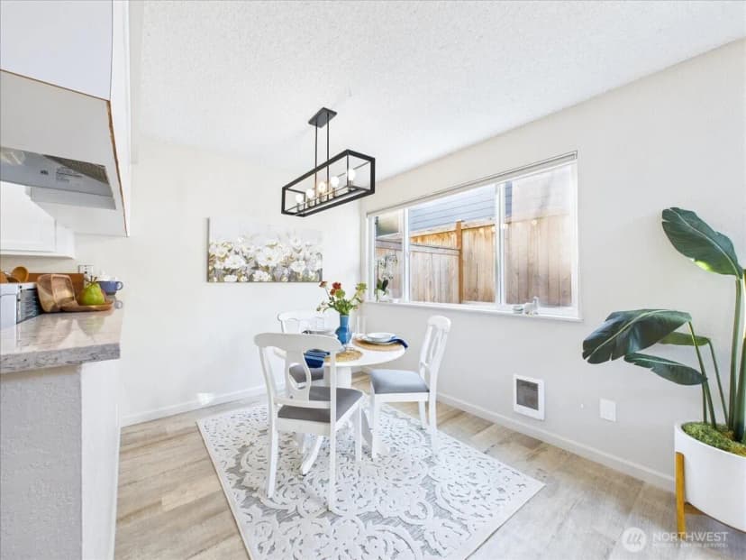Property photo for 8424 25th Avenue Sw #c, Seattle photo 12