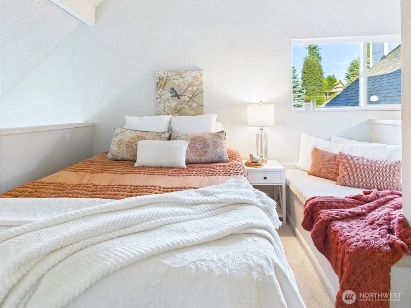 Property photo for 8424 25th Avenue Sw #c, Seattle photo 19