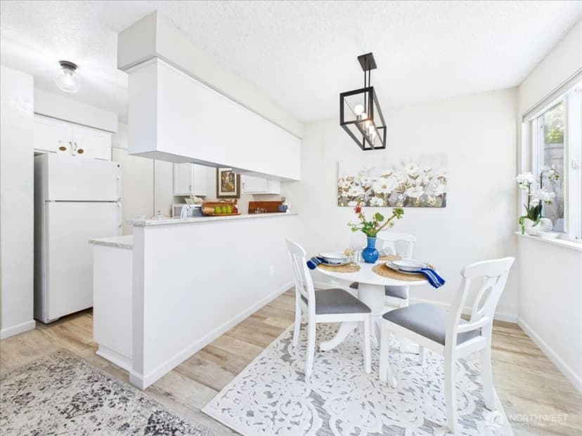 Property photo for 8424 25th Avenue Sw #c, Seattle photo 13