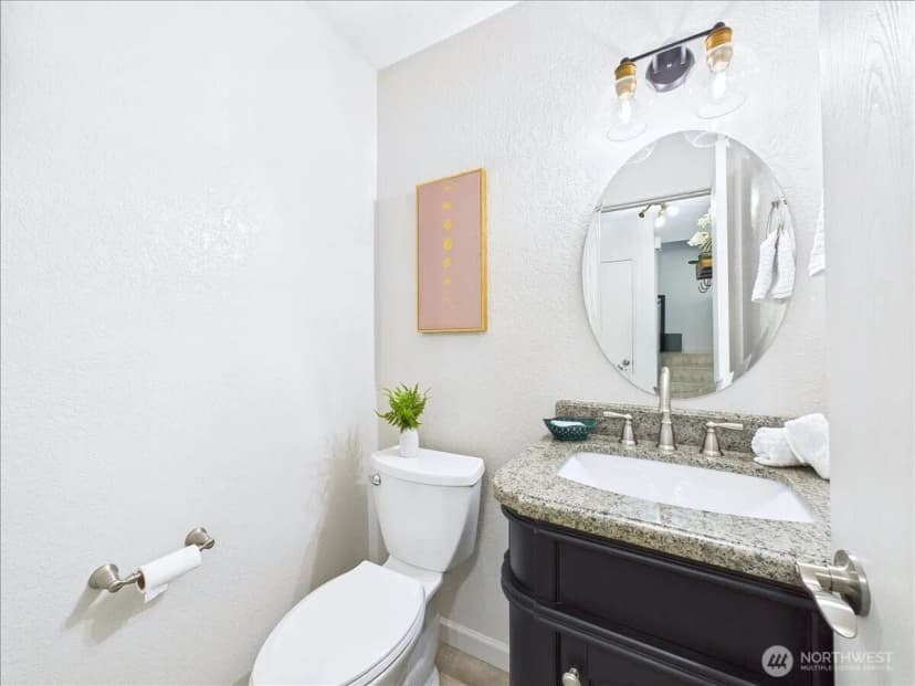 Property photo for 8424 25th Avenue Sw #c, Seattle photo 16