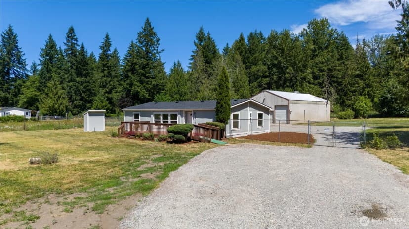 Property photo for 36715 Allen Road S, Roy