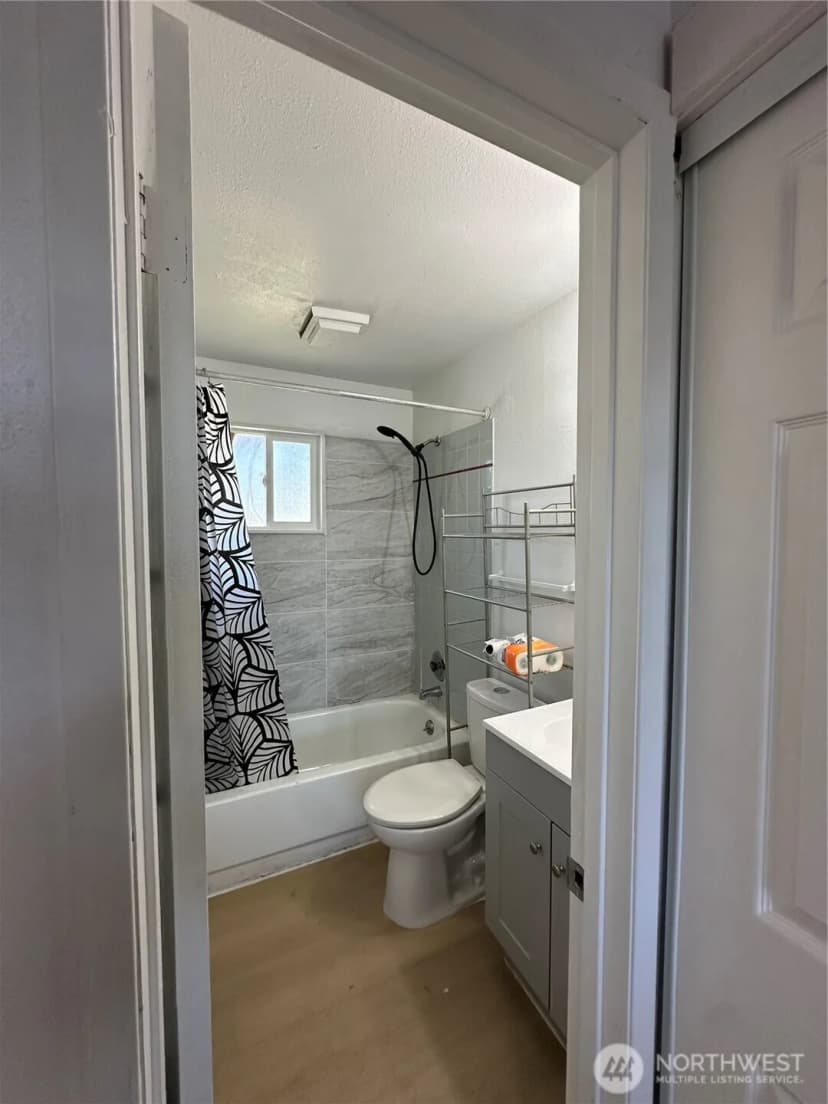 Property photo for 11918 4th Avenue W, Everett photo 6
