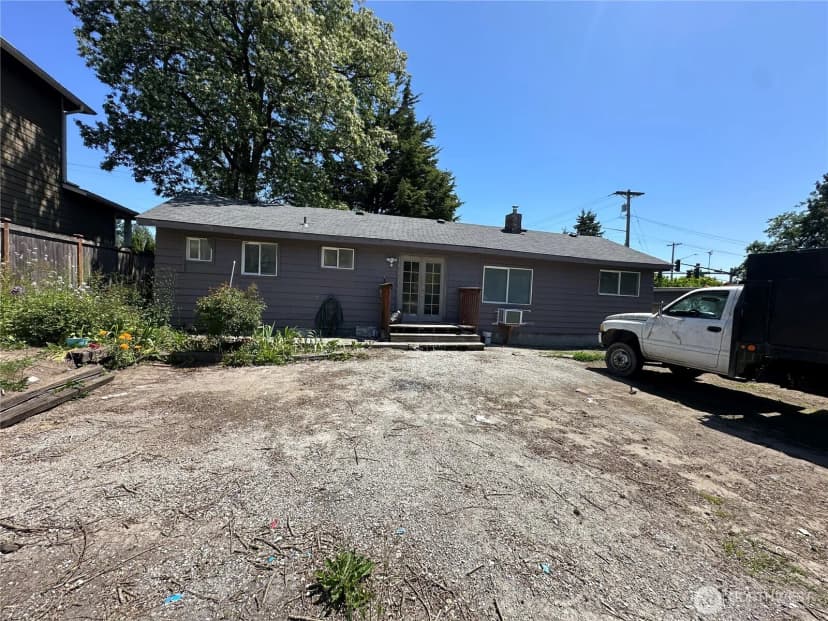 Property photo for 11918 4th Avenue W, Everett photo 10