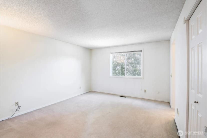 Property photo for 154 Vashon Place Ne, Renton photo 13