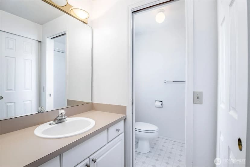 Property photo for 154 Vashon Place Ne, Renton photo 16