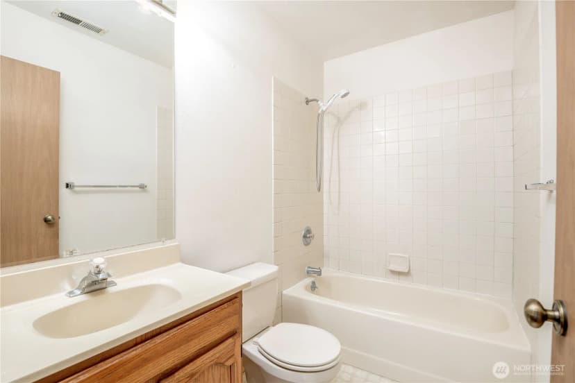 Property photo for 154 Vashon Place Ne, Renton photo 25